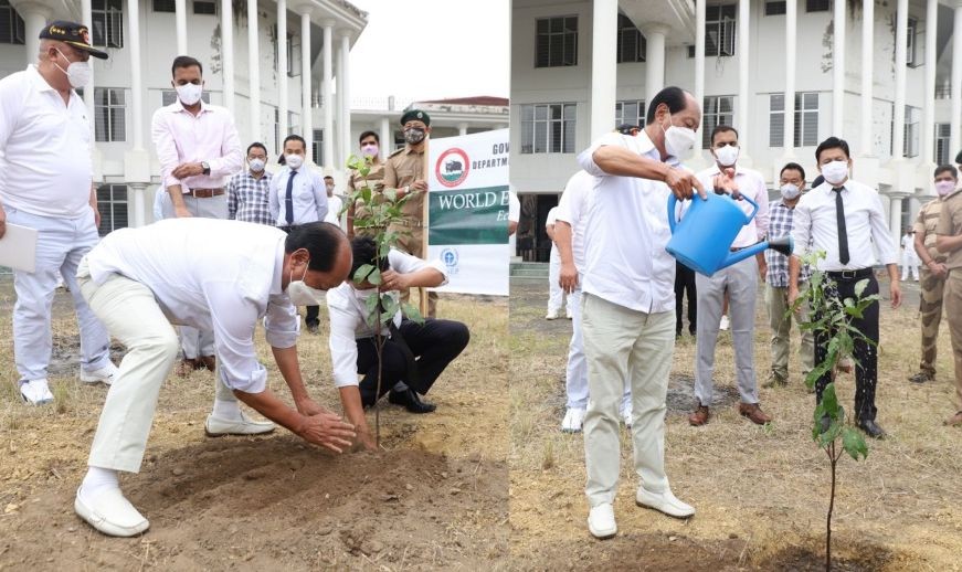 In commemoration of World Environment Day, CM Neiphiu Rio planted a sapling at the New DC Complex in Chümoukedima in the presence of DGP Nagaland and other officials on June 5. (DIPR Photo)
